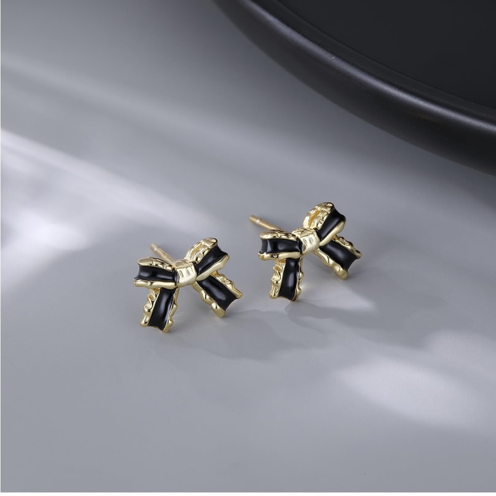 Gold Black Bow Stud Earrings Brand New